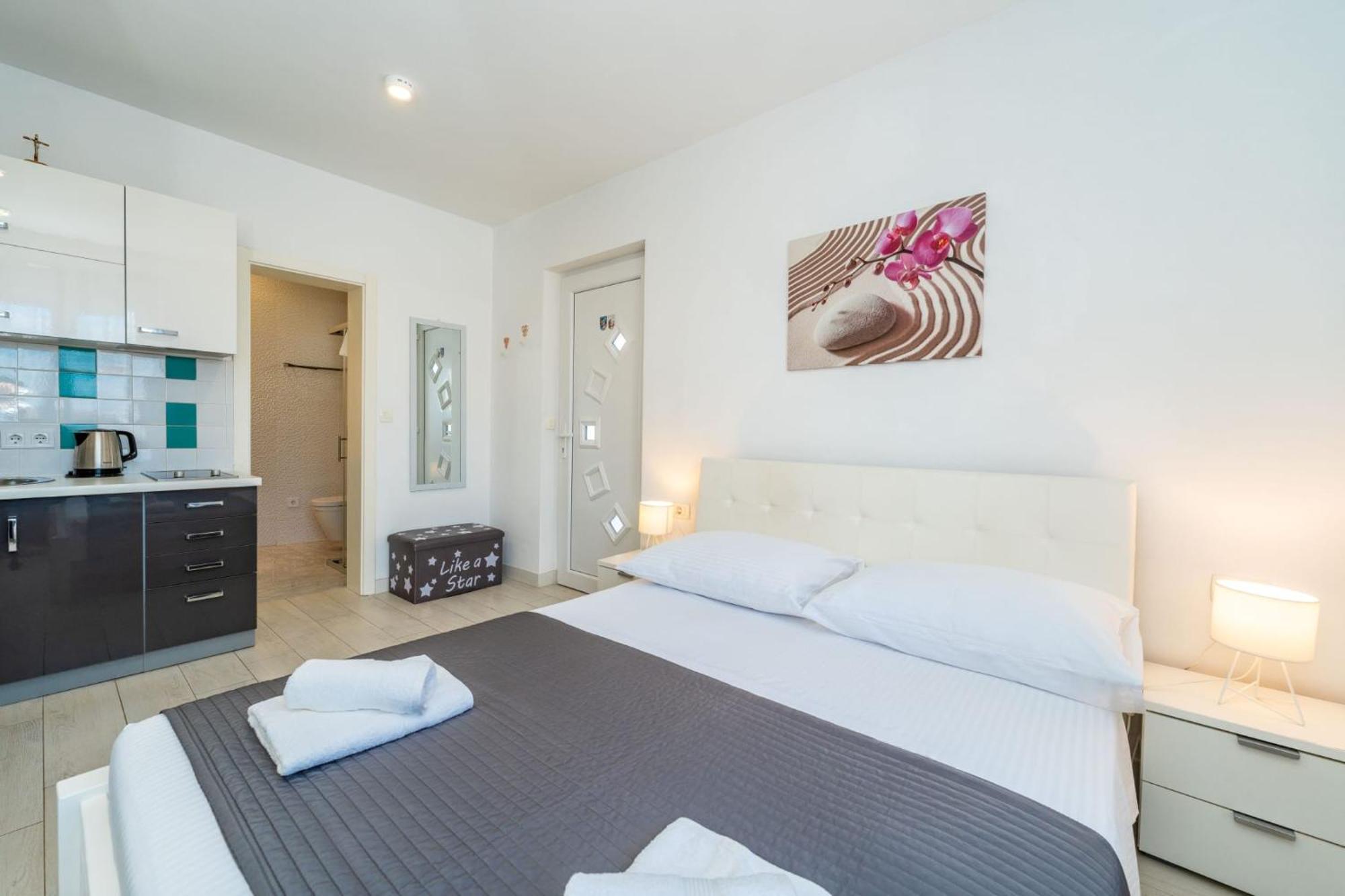 Studio Villa Carlotta Zadar Exteriör bild
